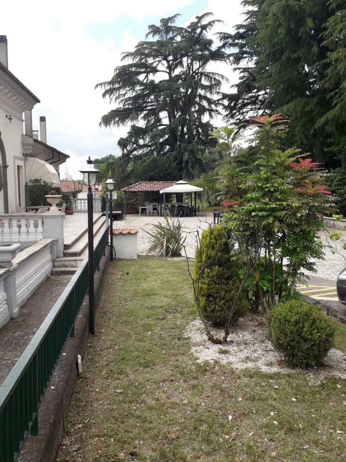ホテルLa Tenuta Di Bacco コッレフェッロ エクステリア 写真